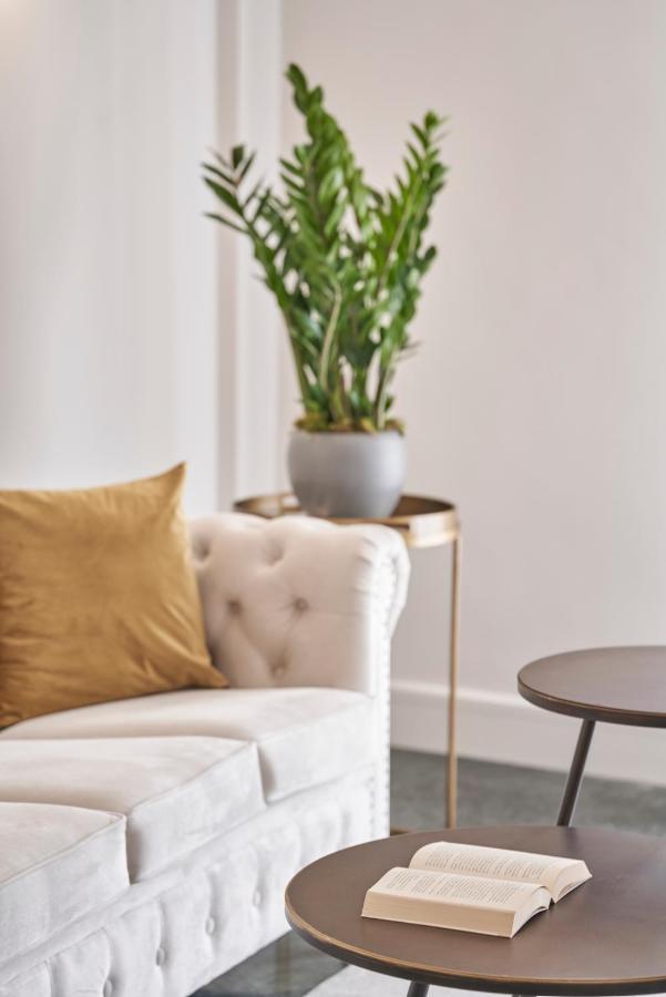 Chic N Bright 3Bd Apt With Hilton View Athen Exterior foto